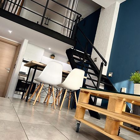 48 Downtown Lofts Apartment Néa Péramos Exterior foto